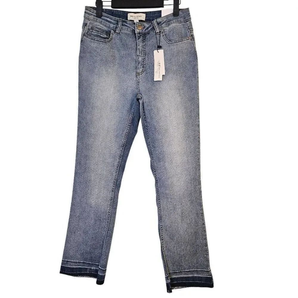 Halston womens jeans, mid rise. Size 10. NWT. #885